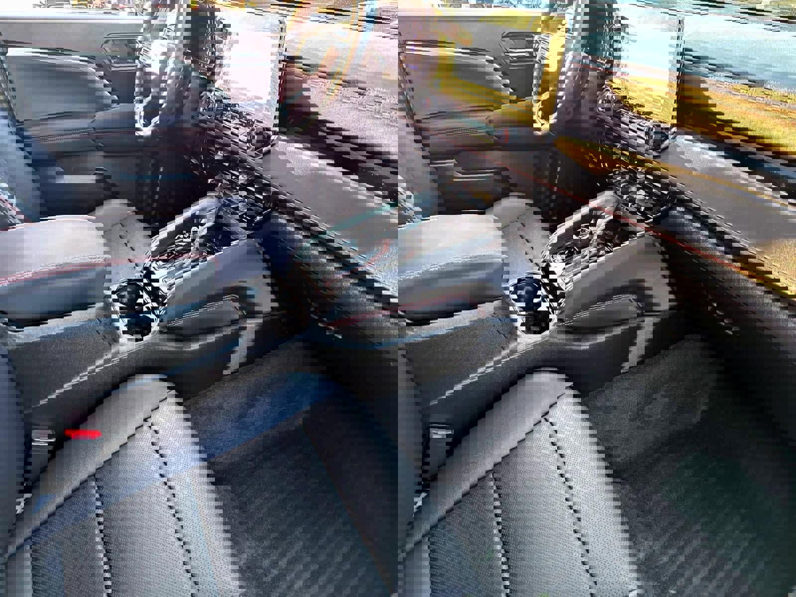 Used 2023 Chevrolet Colorado Z71 w/ Z71 Convenience Package 2 image 11