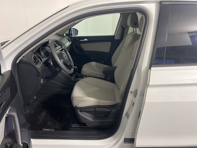 Used 2018 Volkswagen Tiguan S image 17