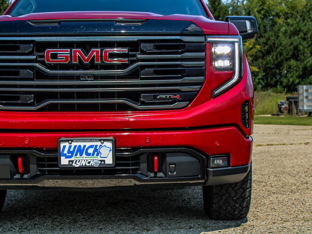 Used 2026 GMC Sierra 1500 AT4 w/ AT4 Premium Package AWD/4WD image 9
