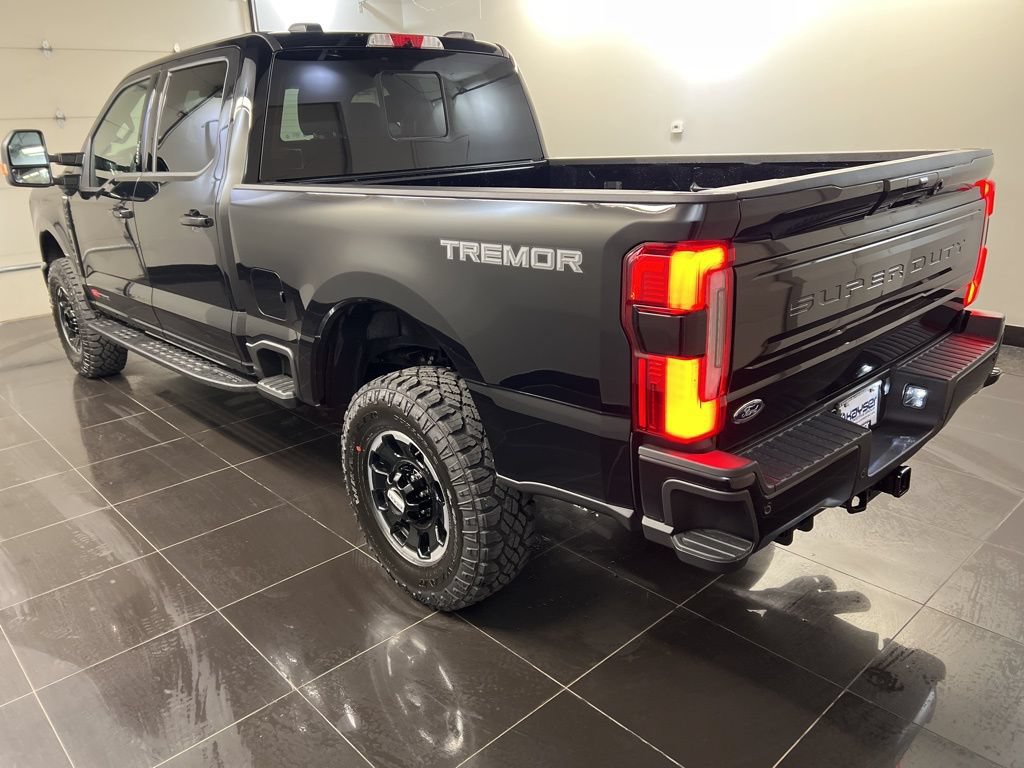 New 2026 Ford F250 Platinum w/ Tremor Off-Road Package AWD/4WD image 4