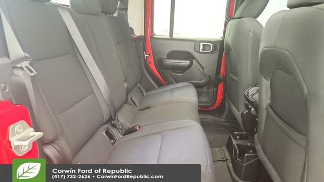 Used 2021 Jeep Gladiator Willys image 22