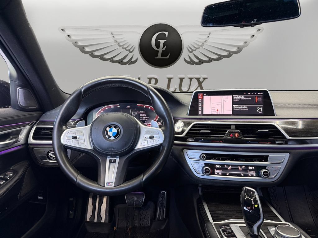 Used 2021 BMW 740i w/ M Sport Package RWD image 10