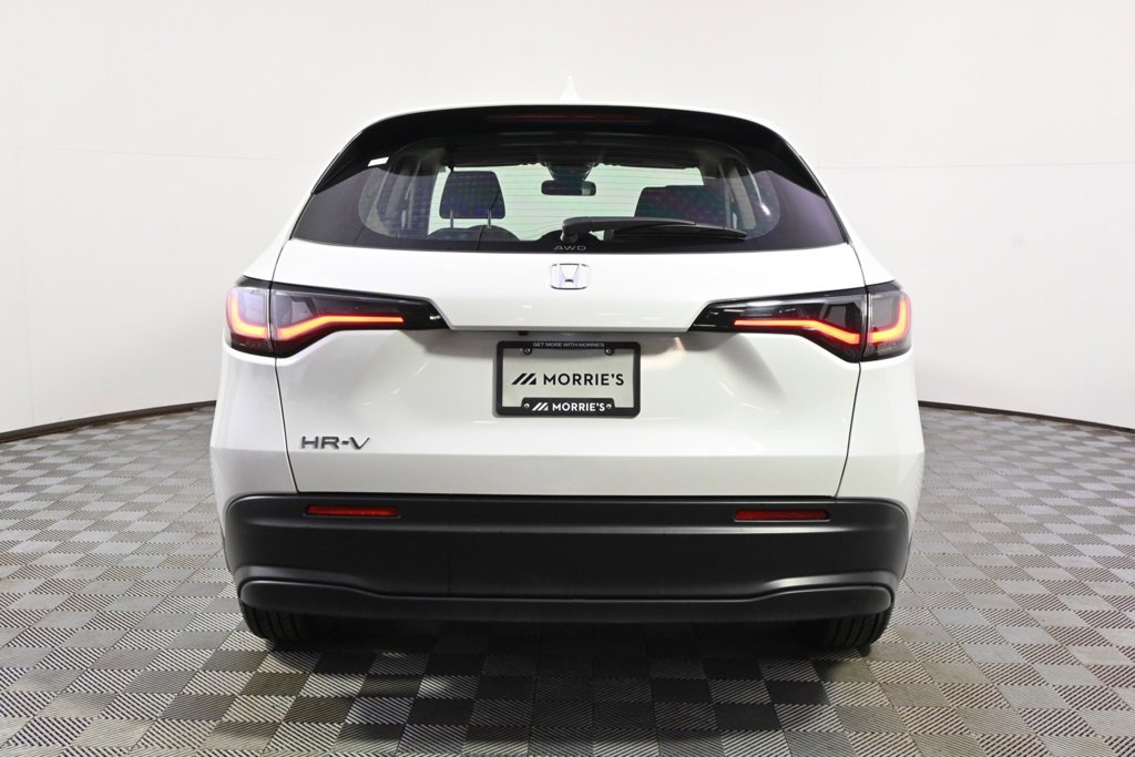 Used 2023 Honda HR-V LX image 5