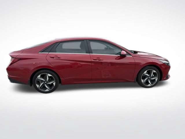 Used 2023 Hyundai Elantra Limited w/ Cargo Package FWD image 10
