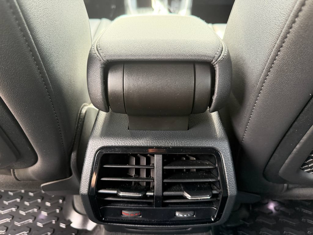 Used 2021 Audi Q3 2.0T Premium AWD/4WD image 14