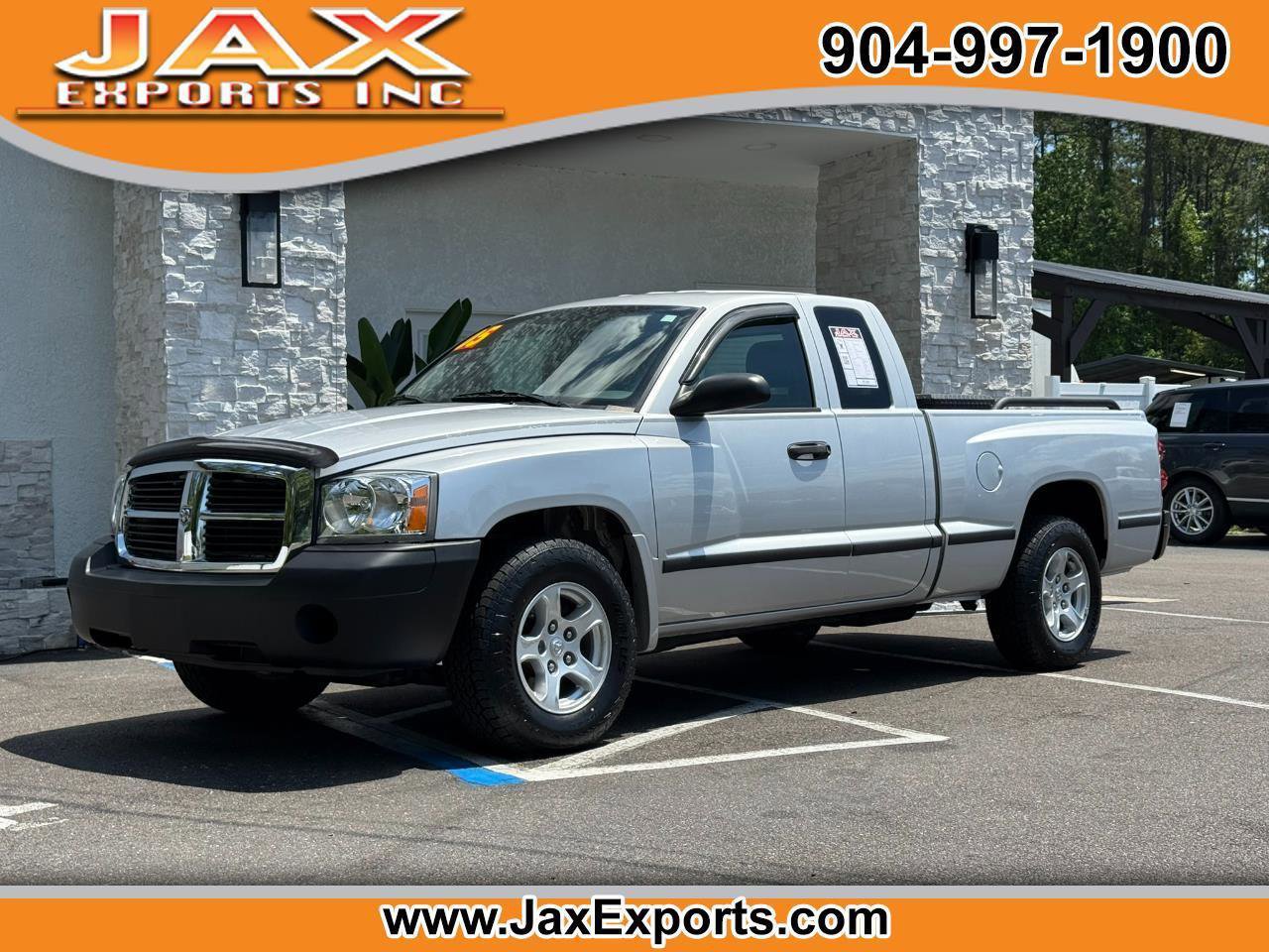 Used 2005 Dodge Dakota ST RWD image 1
