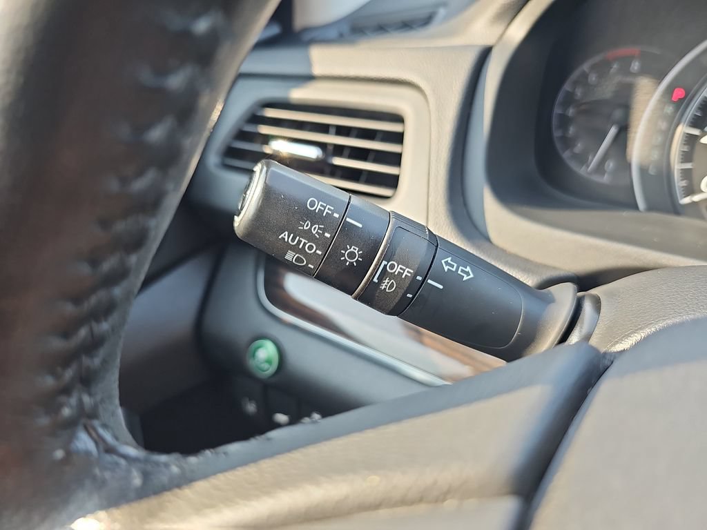 Used 2016 Honda CR-V Touring image 36
