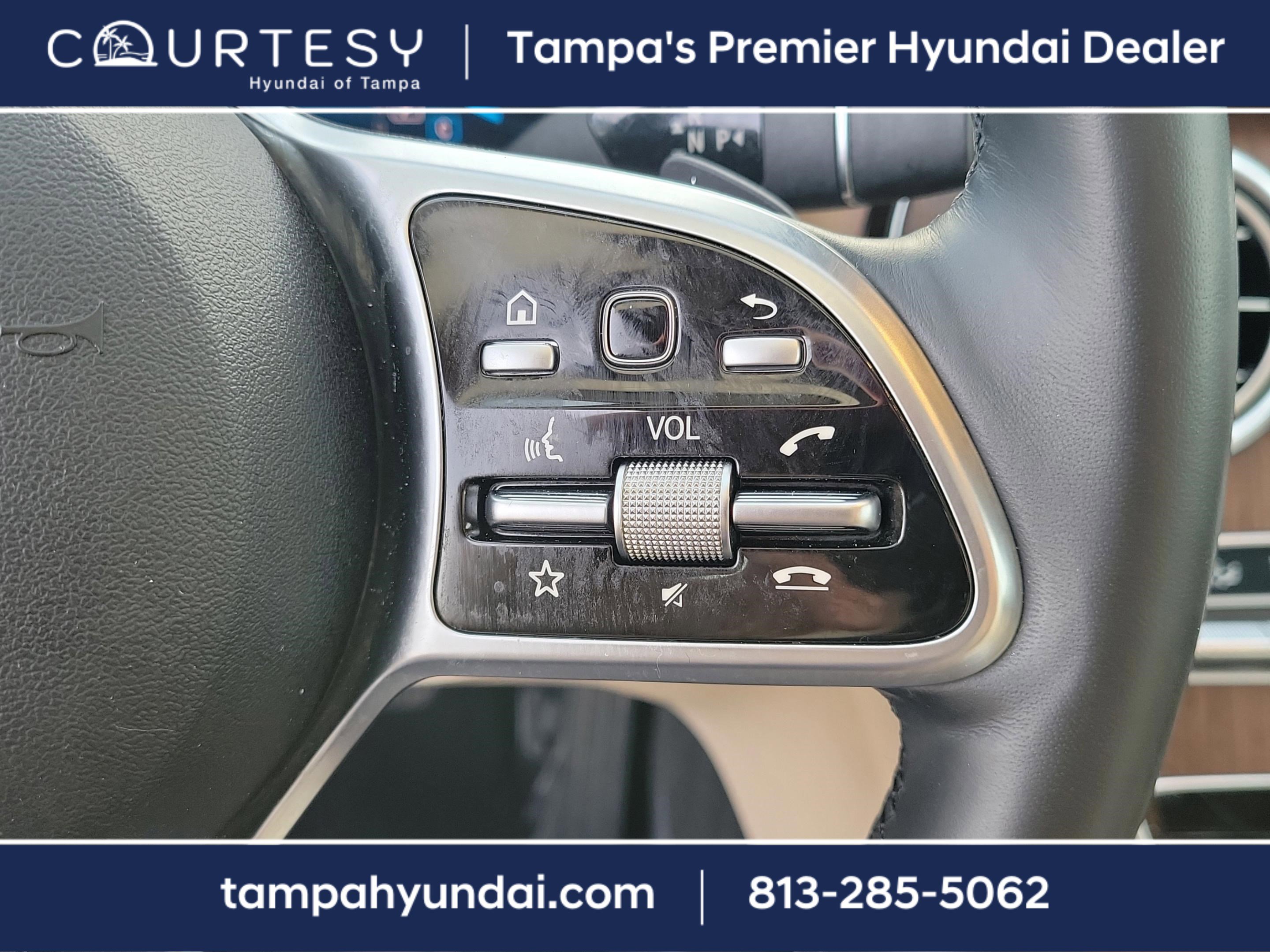 Used 2020 Mercedes-Benz C 300 4MATIC Sedan image 25