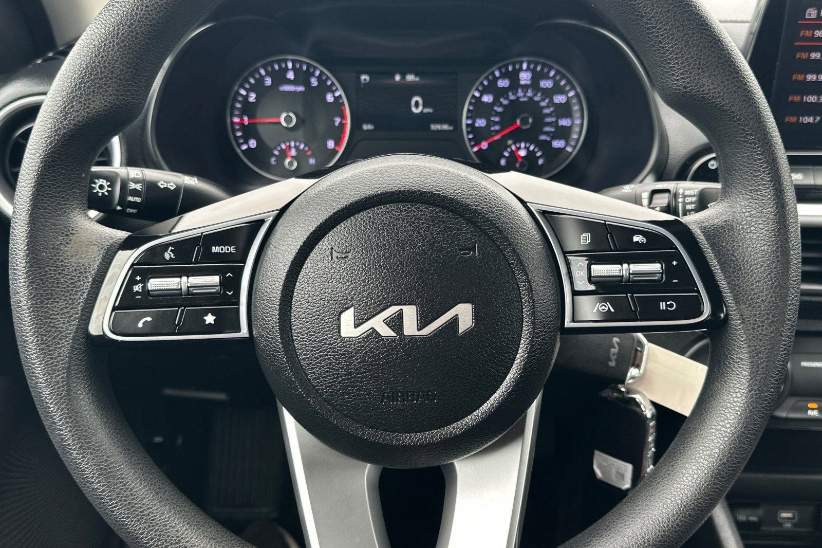 Certified 2023 Kia Forte LXS w/ LXS Technology Package image 21