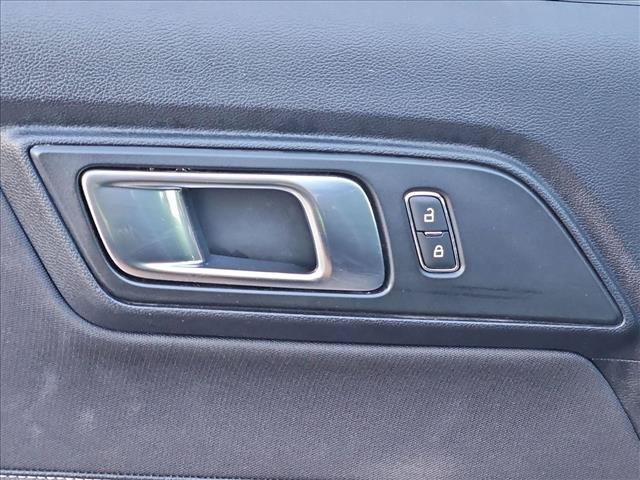 Used 2020 Ford Mustang Coupe RWD image 22