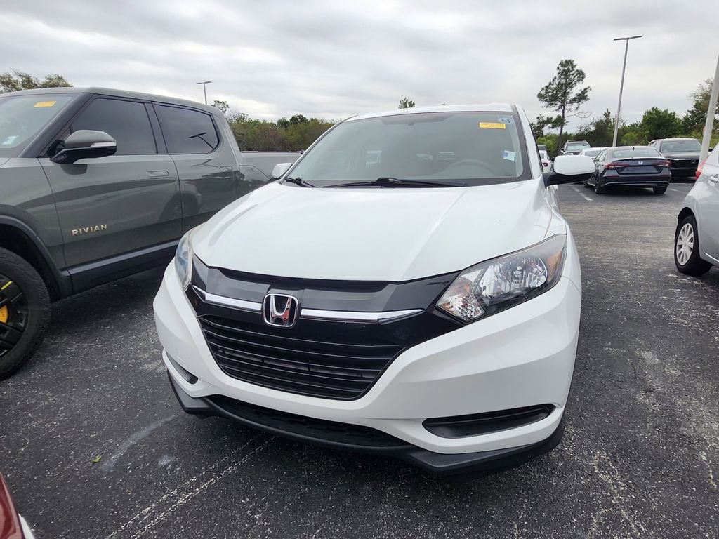 Used 2017 Honda HR-V LX image 8