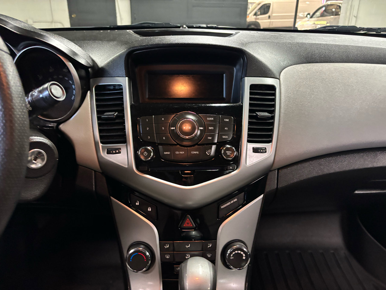 Used 2014 Chevrolet Cruze LS image 13