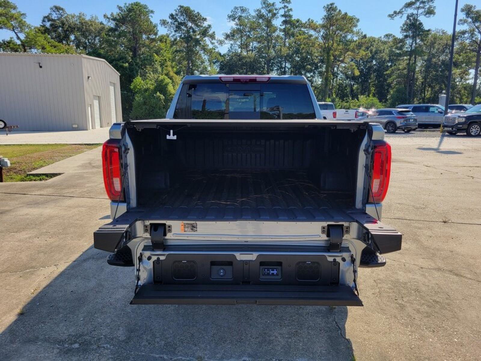 New 2026 GMC Sierra 1500 Denali Ultimate image 8