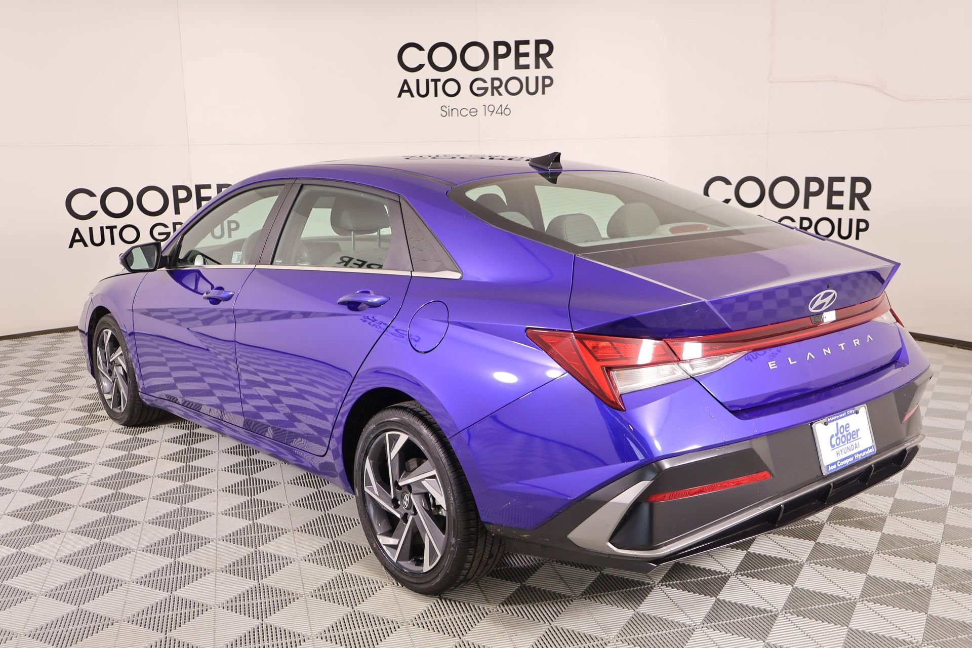 Certified 2025 Hyundai Elantra SEL image 24