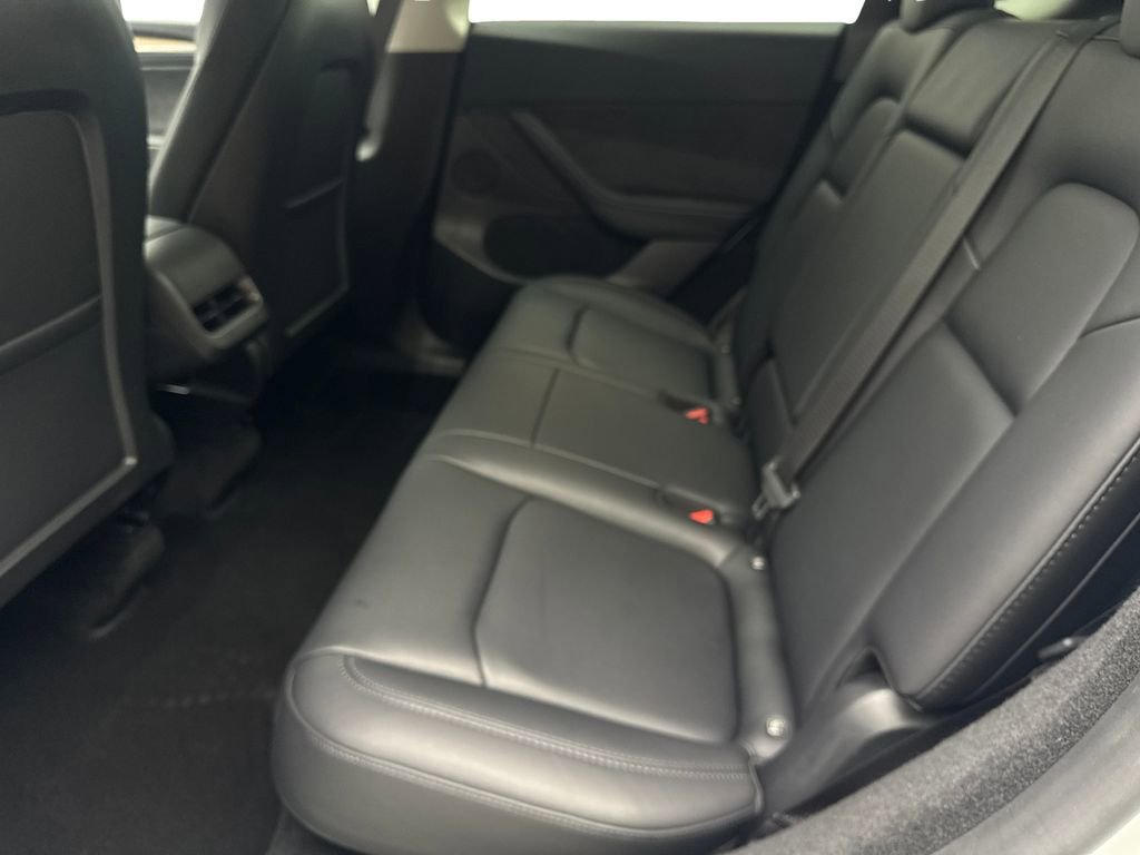 Used 2024 Tesla Model Y Long Range image 33