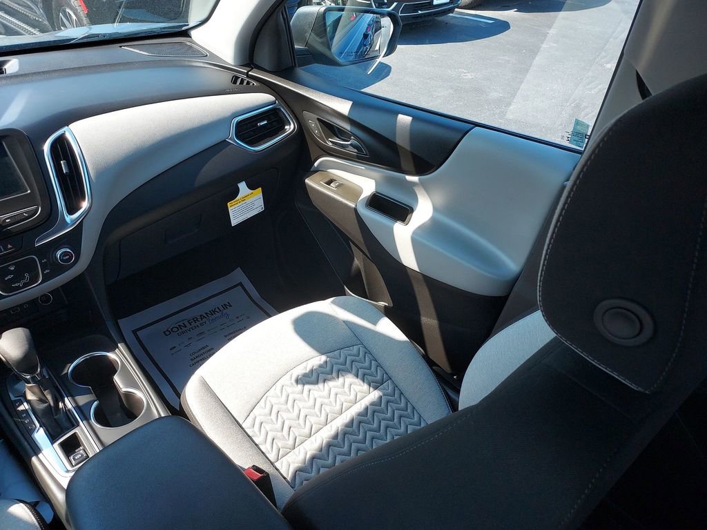Used 2024 Chevrolet Equinox LS w/ LS Convenience Package image 11