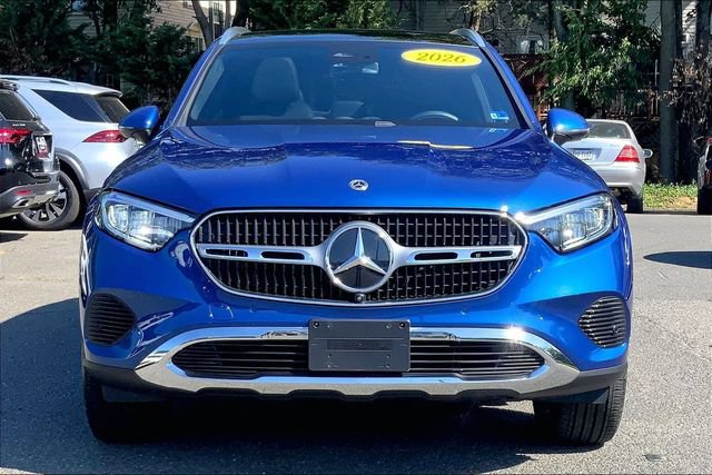 Used 2026 Mercedes-Benz GLC 300 4MATIC image 2