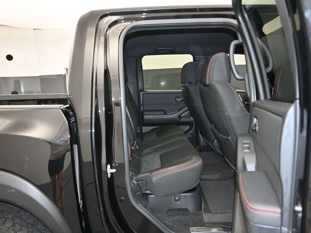 Used 2023 Nissan Frontier PRO-4X w/ Tow Package AWD/4WD image 25