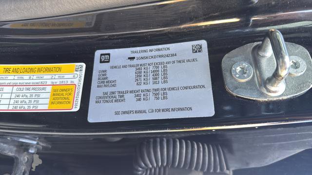 Used 2024 Chevrolet Suburban LT image 35