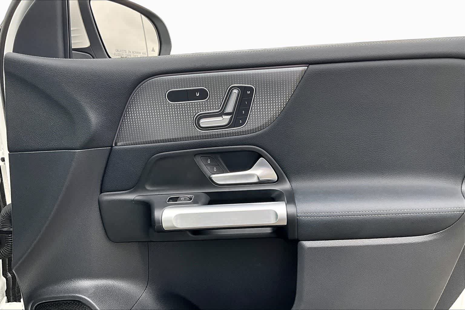 Certified 2023 Mercedes-Benz EQB 300 4MATIC image 22