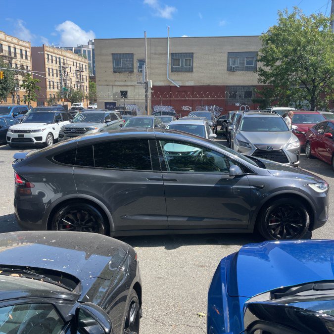 Used 2018 Tesla Model X P100D image 5