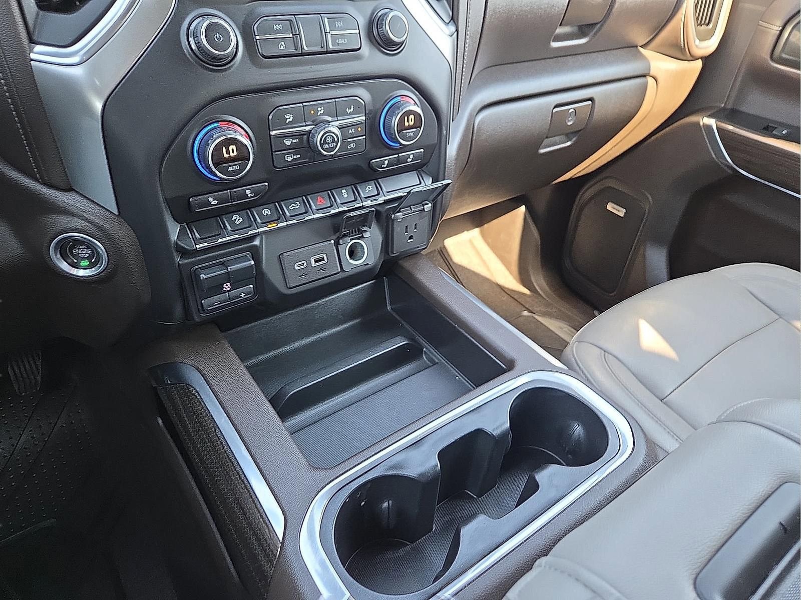 Used 2019 Chevrolet Silverado 1500 RST image 25