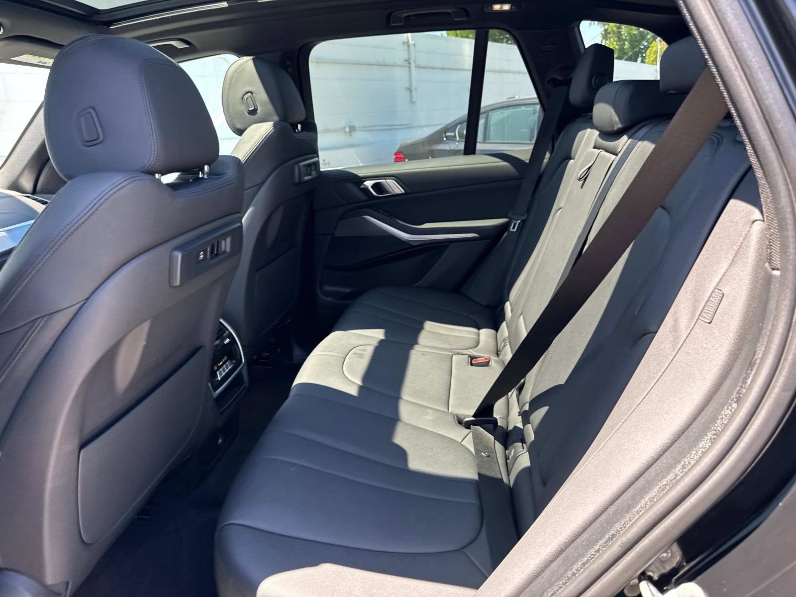 Certified 2022 BMW X5 sDrive40i w/ Premium Package image 14