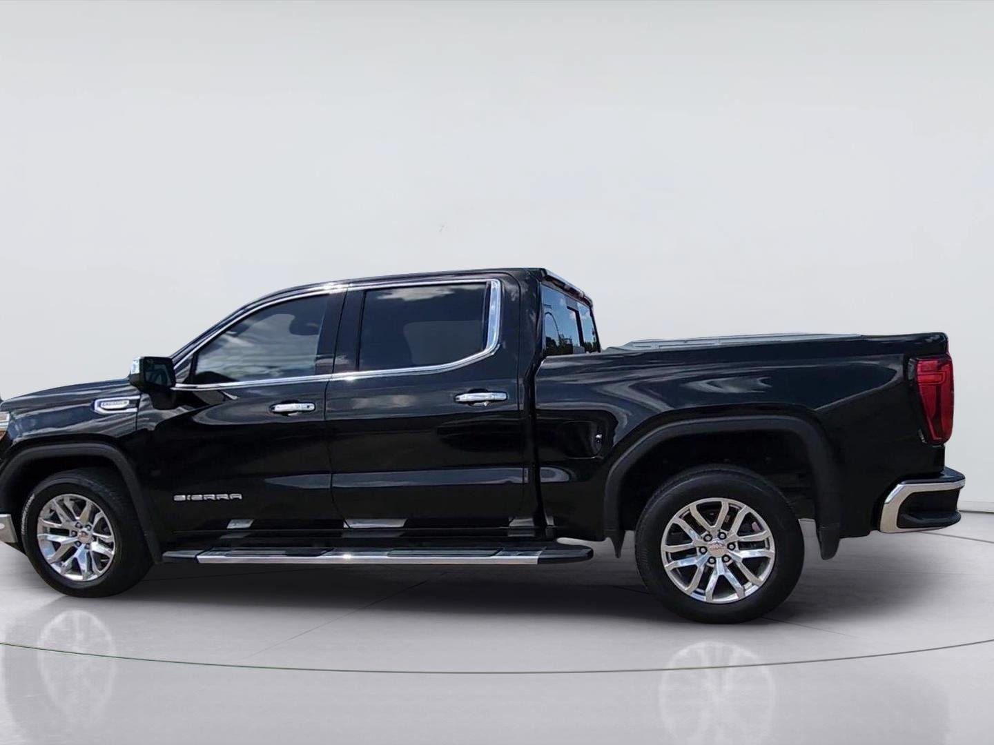 Certified 2022 GMC Sierra 1500 SLT RWD image 6
