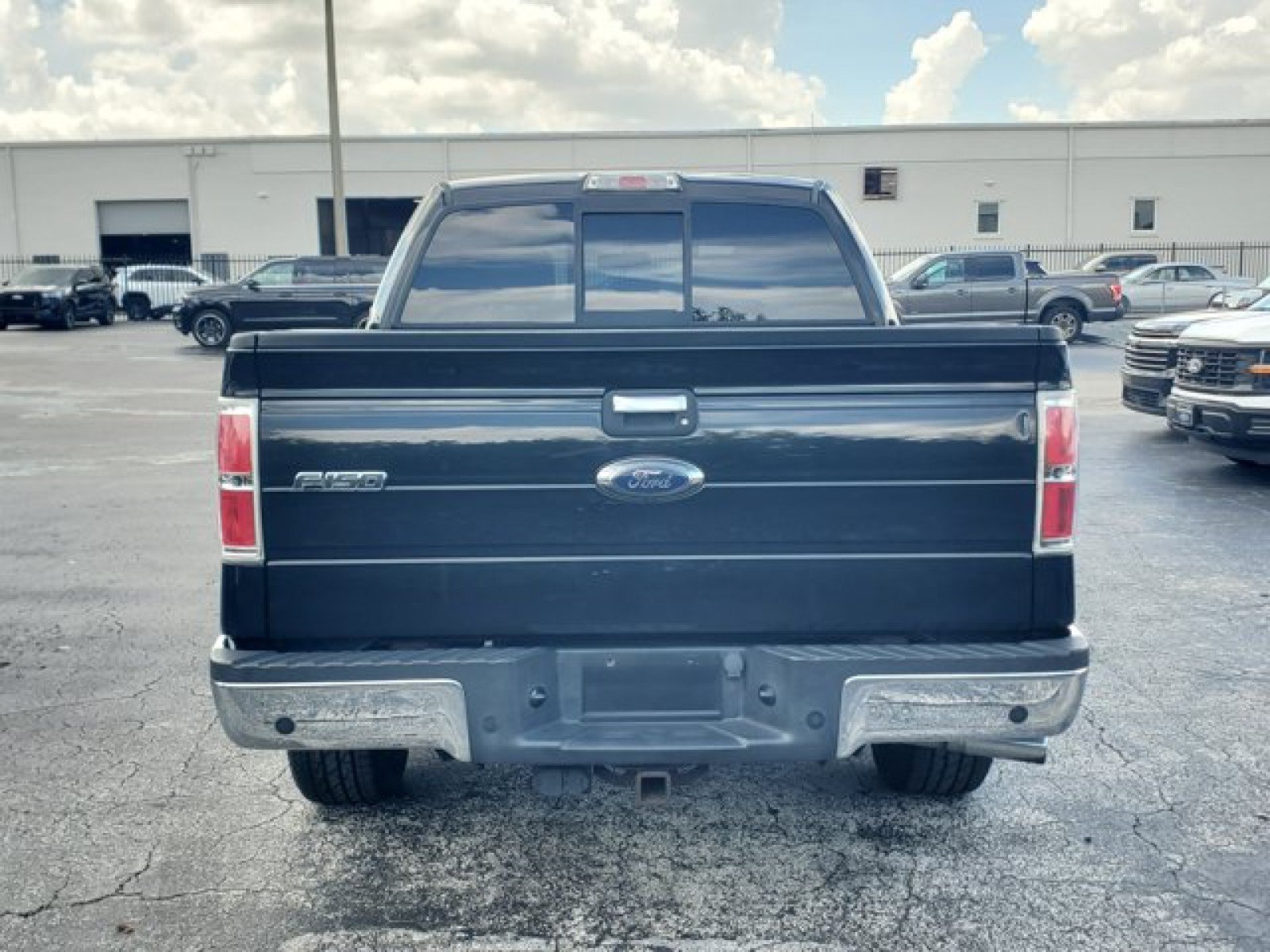 Used 2013 Ford F150 XLT w/ Luxury Equipment Group RWD image 6