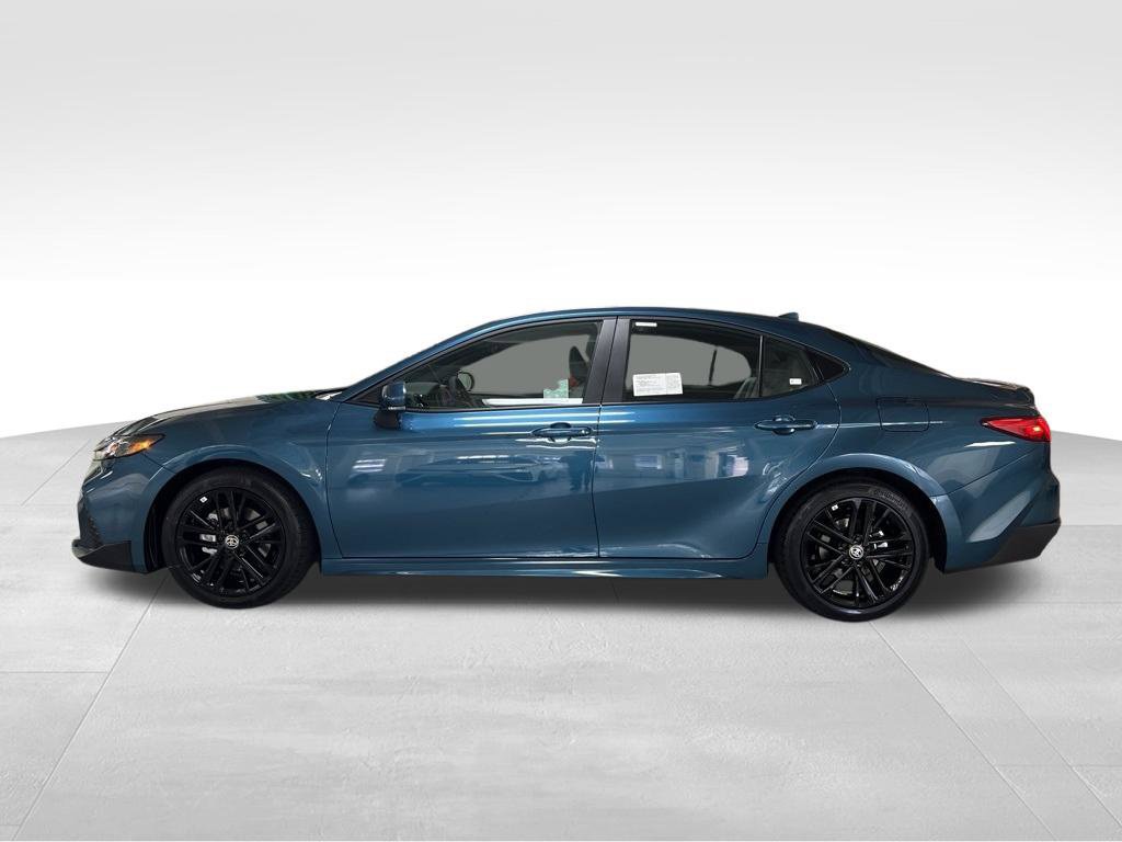 New 2026 Toyota Camry SE FWD image 2