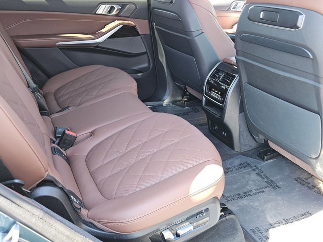 Certified 2025 BMW X7 xDrive40i AWD/4WD image 27