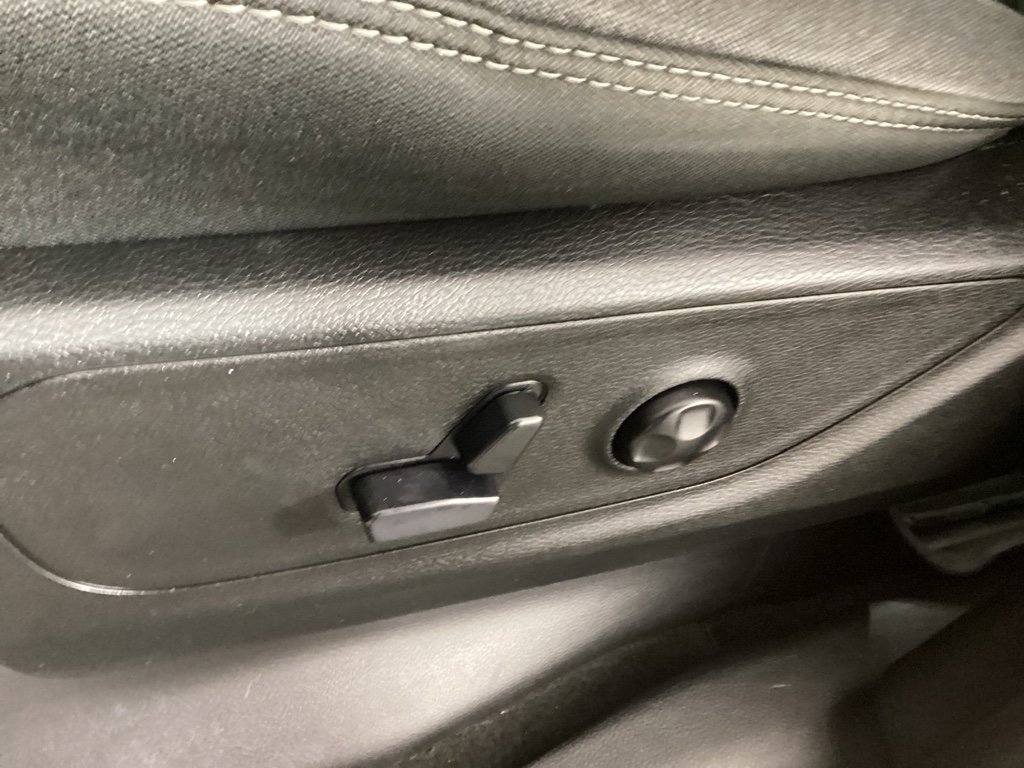 Used 2021 RAM 1500 Big Horn image 15