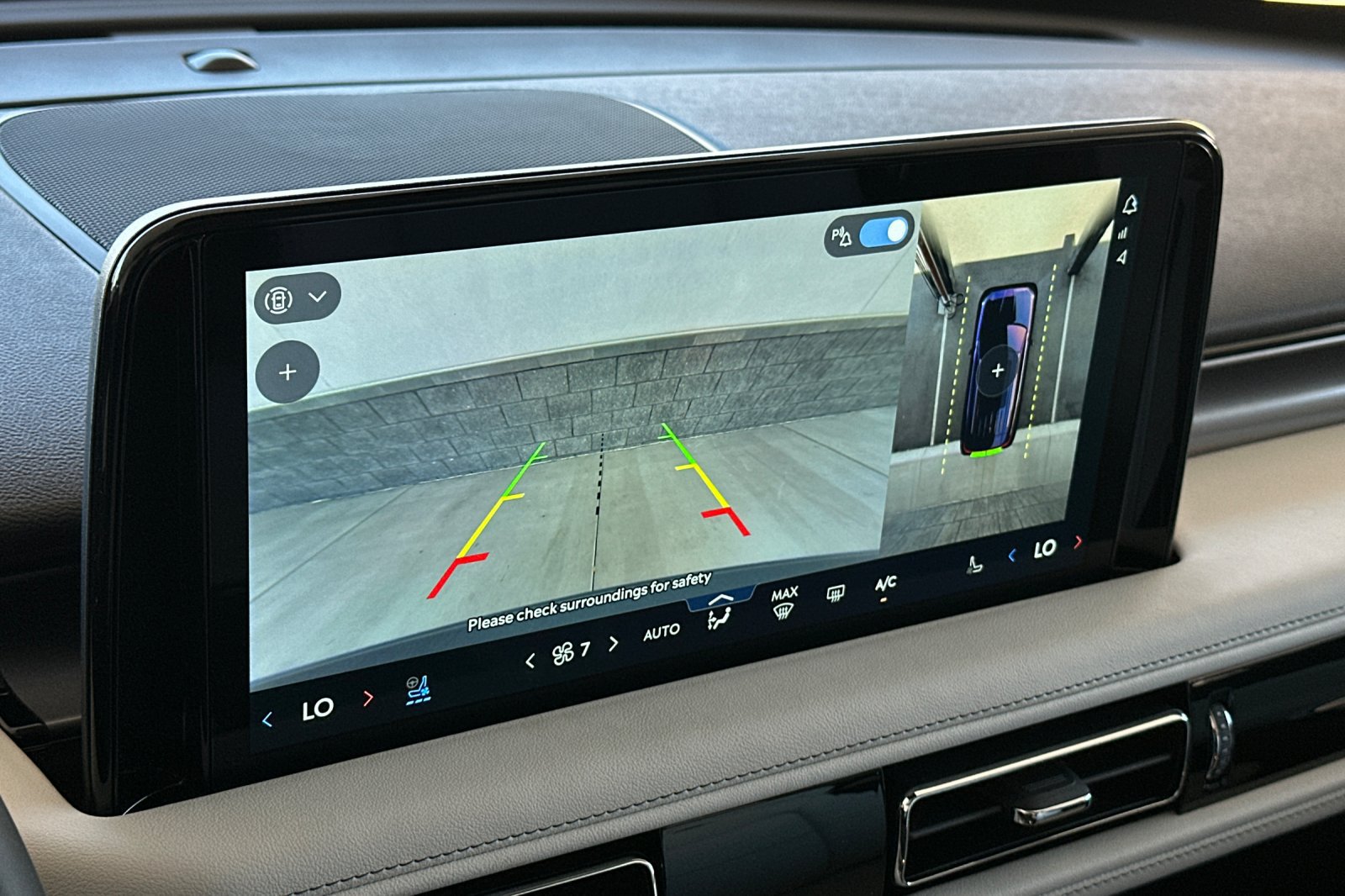 New 2026 Lincoln Aviator AWD image 20