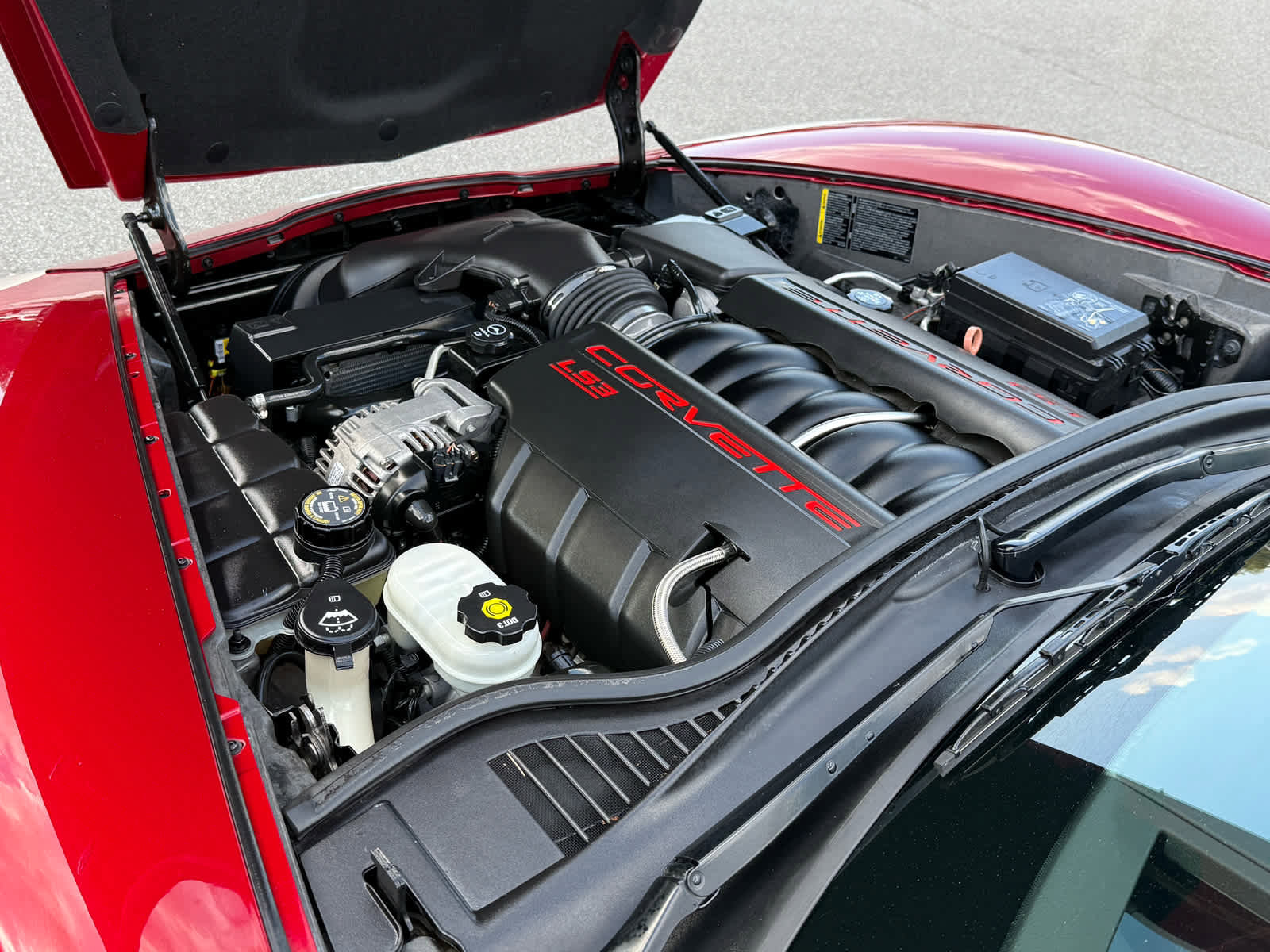 Used 2008 Chevrolet Corvette Coupe w/ Preferred Equipment Group RWD image 27