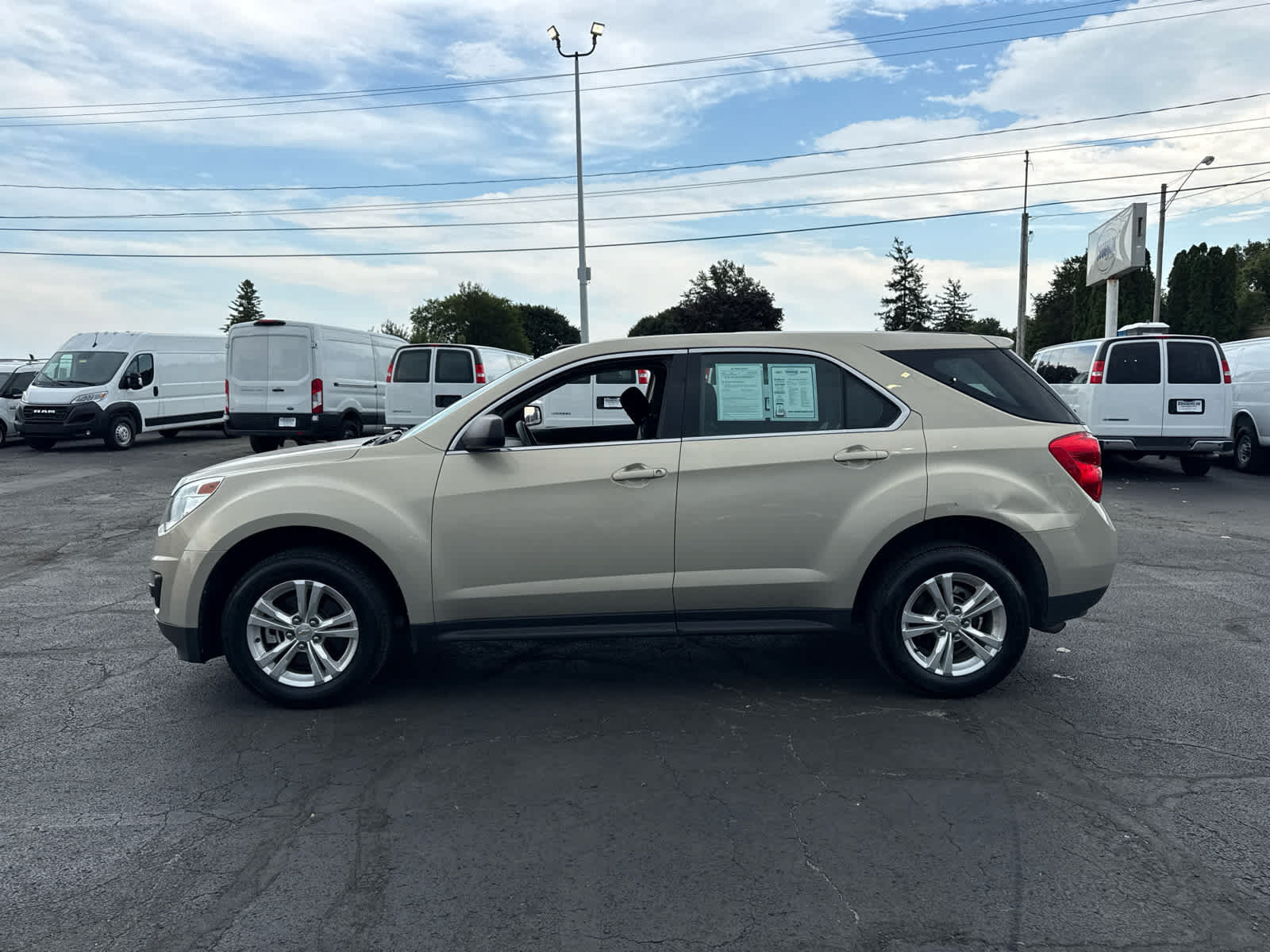 Certified 2011 Chevrolet Equinox LS FWD image 2