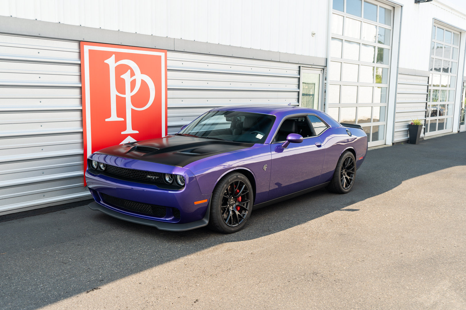 Used 2016 Dodge Challenger SRT Hellcat RWD image 39