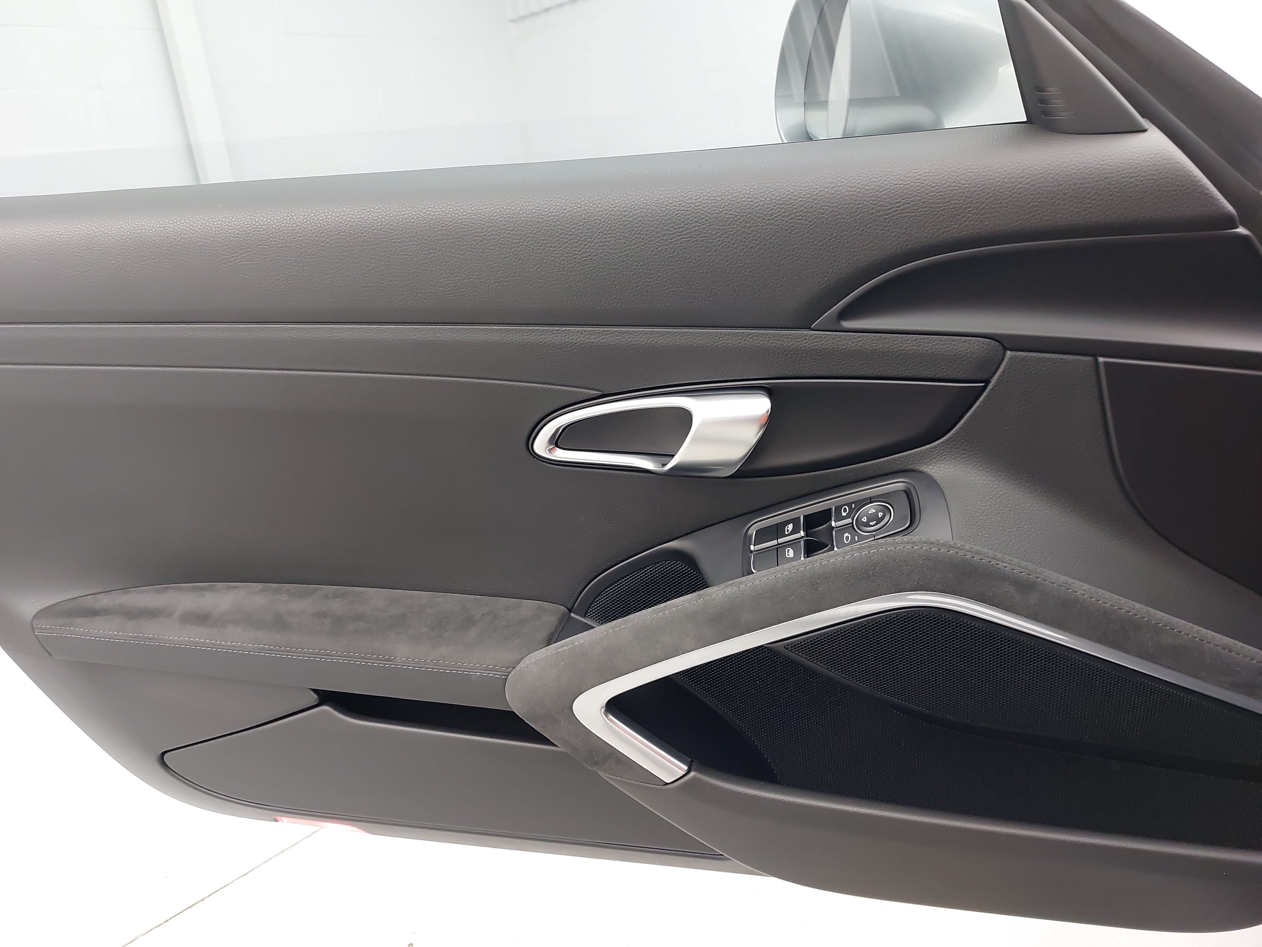 Certified 2019 Porsche 911 Carrera 4 GTS AWD/4WD image 28