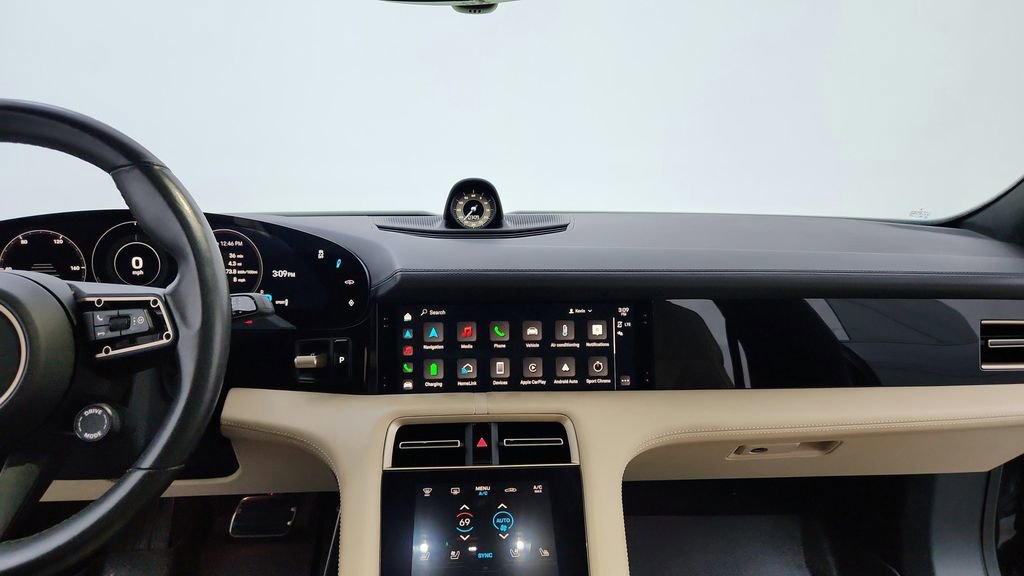 Used 2020 Porsche Taycan Turbo image 25