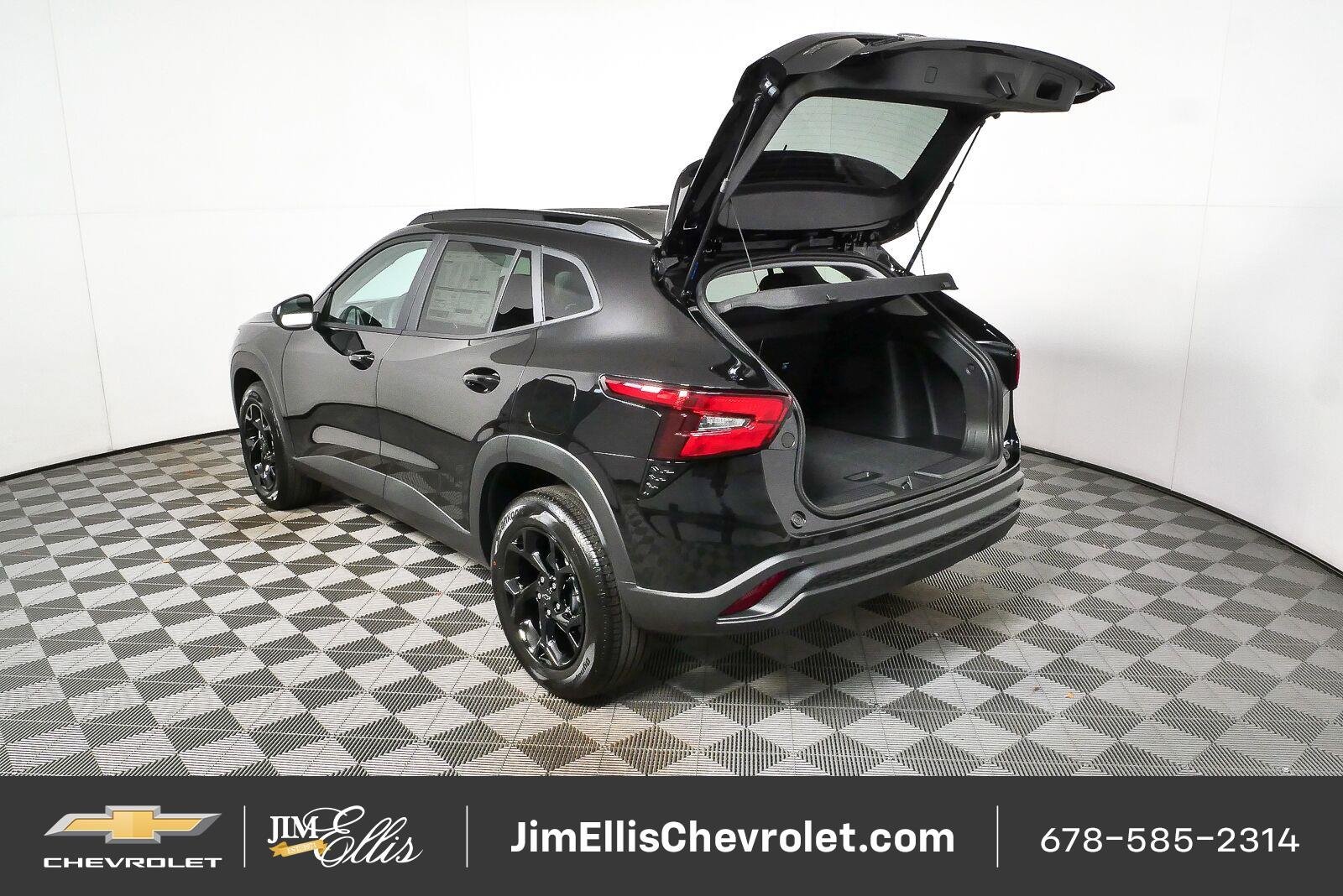 New 2026 Chevrolet Trax LT w/ Driver Confidence Package FWD image 26
