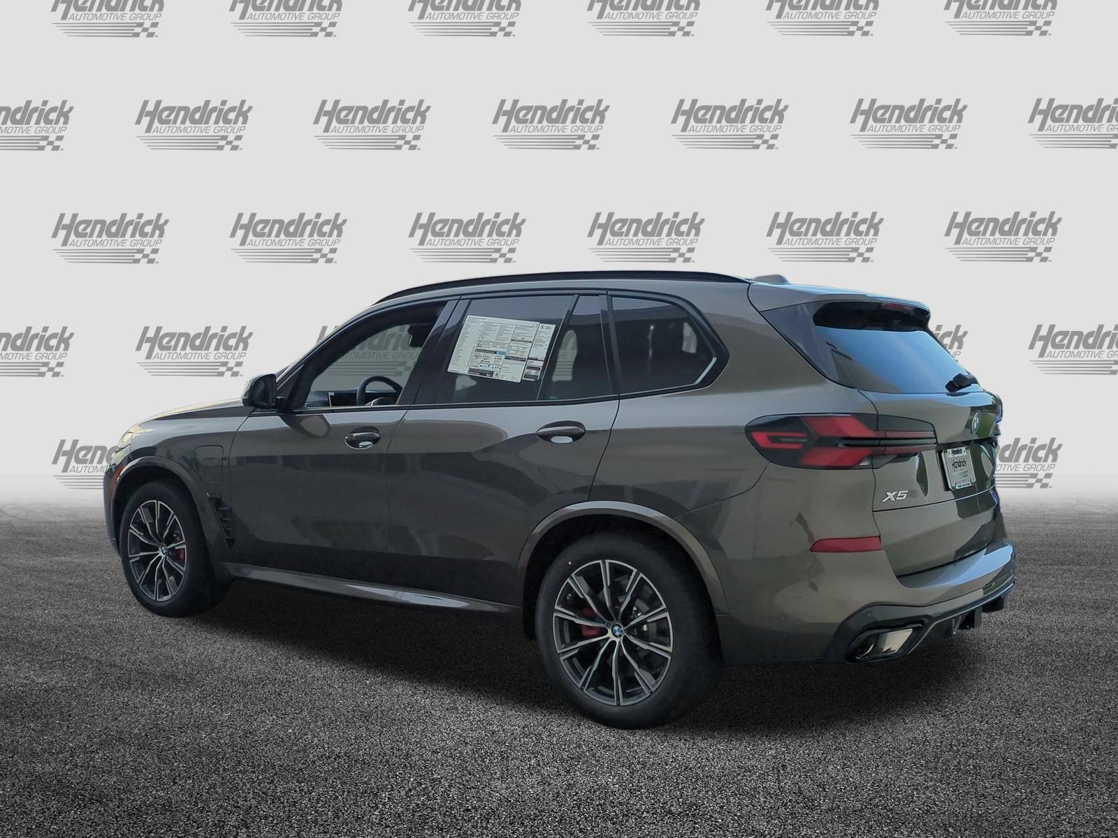 New 2026 BMW X5 xDrive50e w/ M Sport Package AWD/4WD image 8