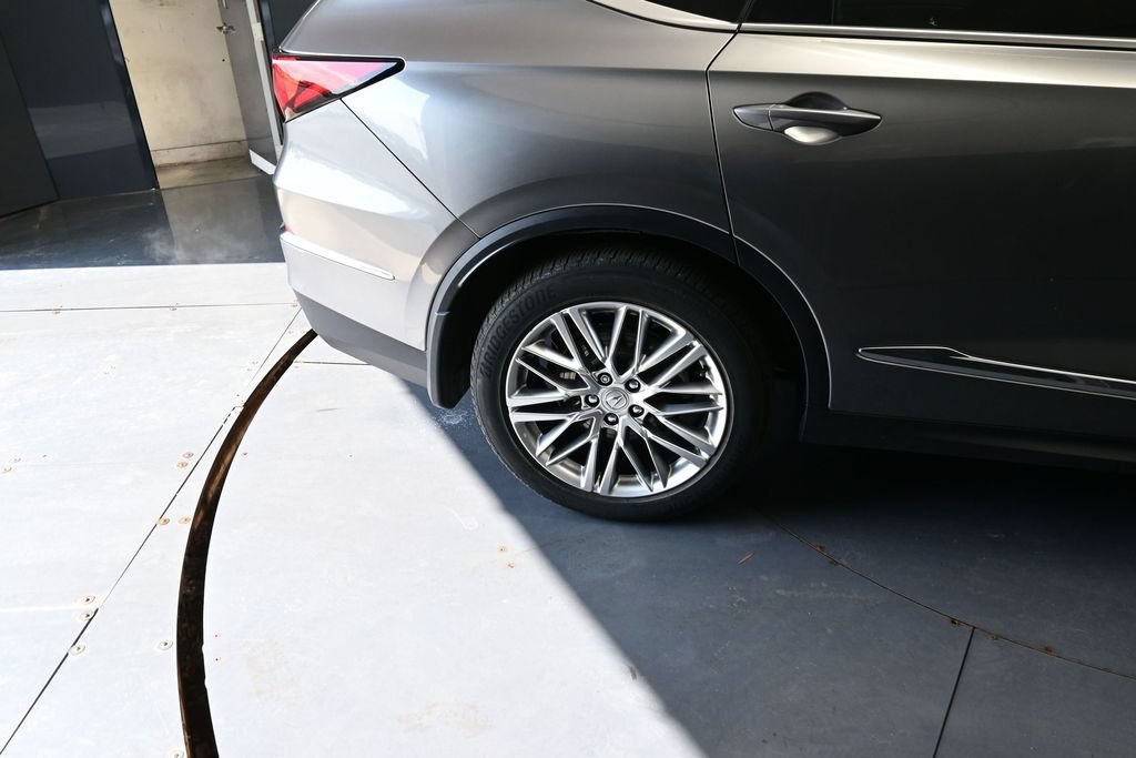 Used 2024 Acura MDX w/ Advance Package AWD/4WD image 23