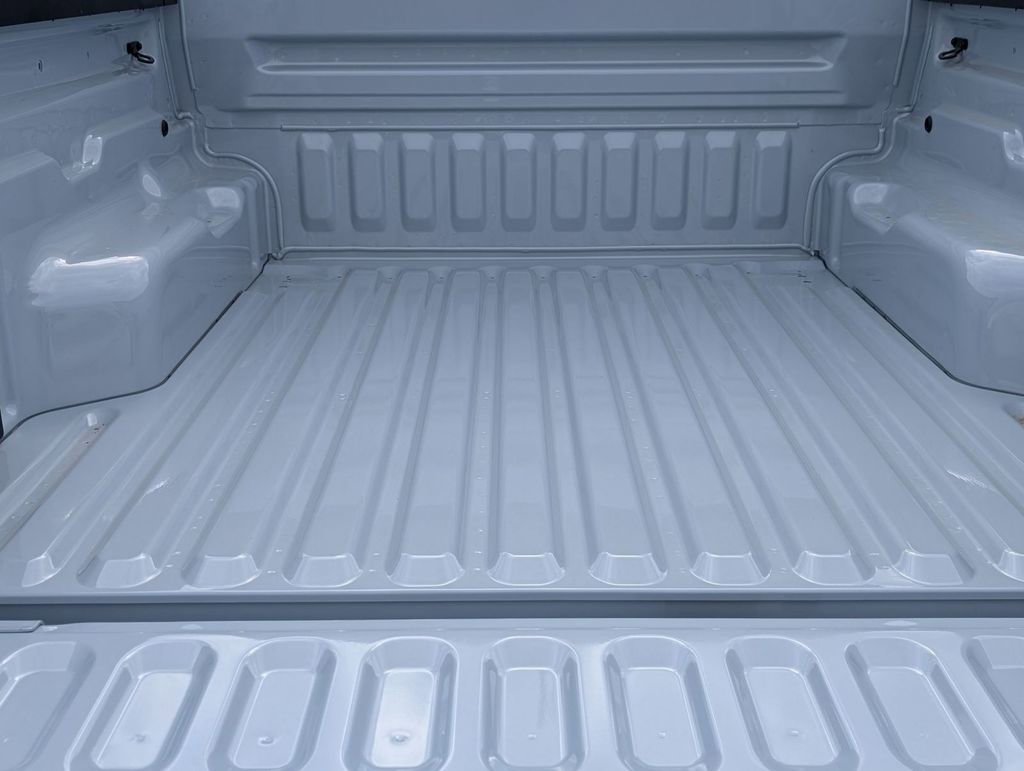 New 2026 Ford Maverick XL w/ Equipment Group 101A image 17