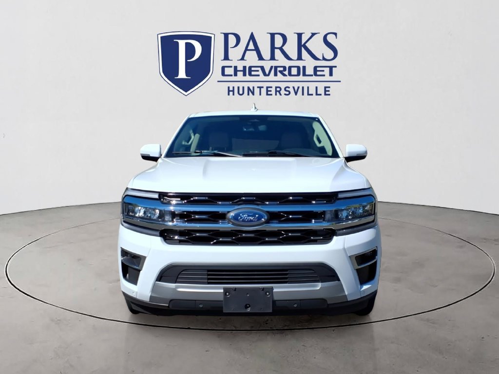 Used 2024 Ford Expedition Limited AWD/4WD image 2