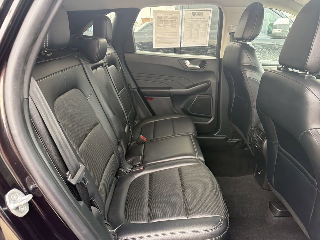 Used 2022 Ford Escape Titanium image 41