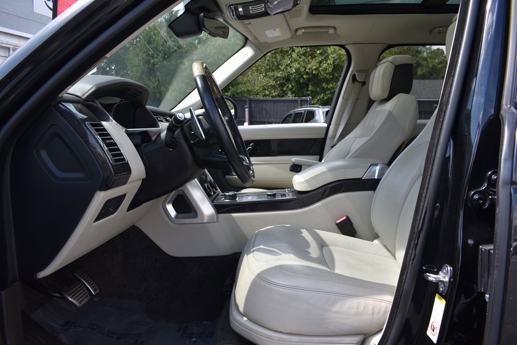 Used 2019 Land Rover Range Rover Autobiography image 14
