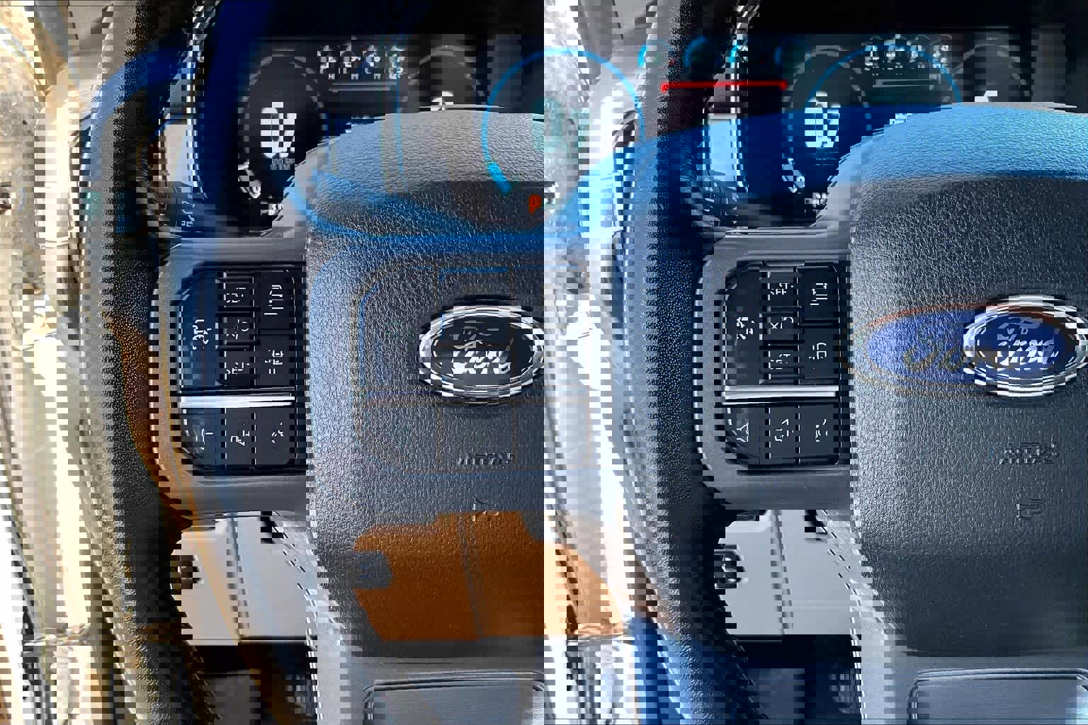 Used 2022 Ford F150 Lariat w/ Equipment Group 502A High image 23