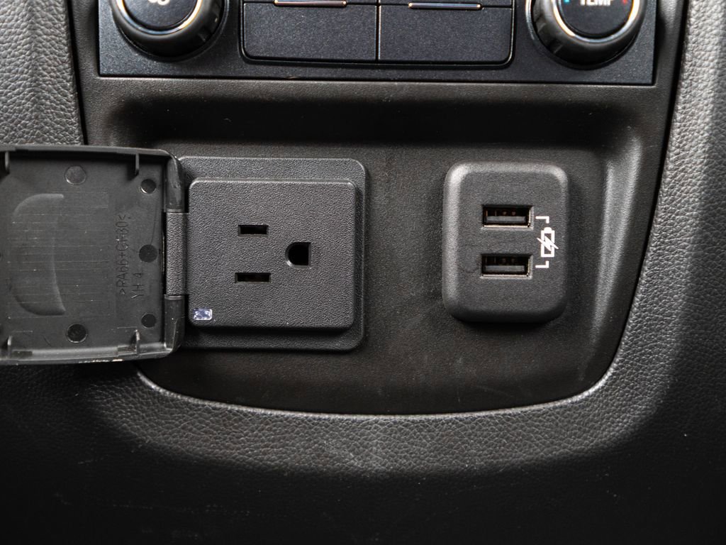 Used 2021 Buick Enclave Essence w/ Sport Touring Edition FWD image 33