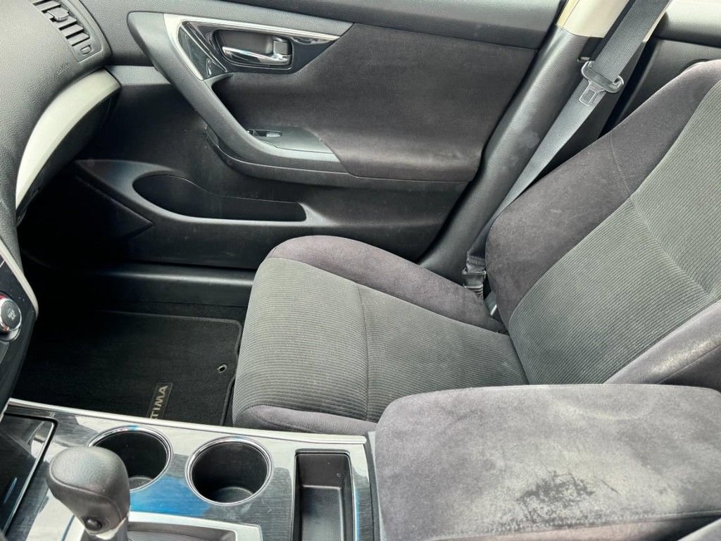 Used 2013 Nissan Altima 2.5 S FWD image 13