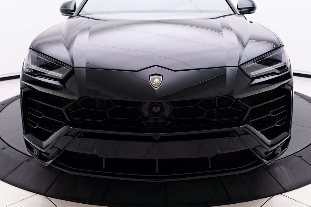 Used 2022 Lamborghini Urus image 16