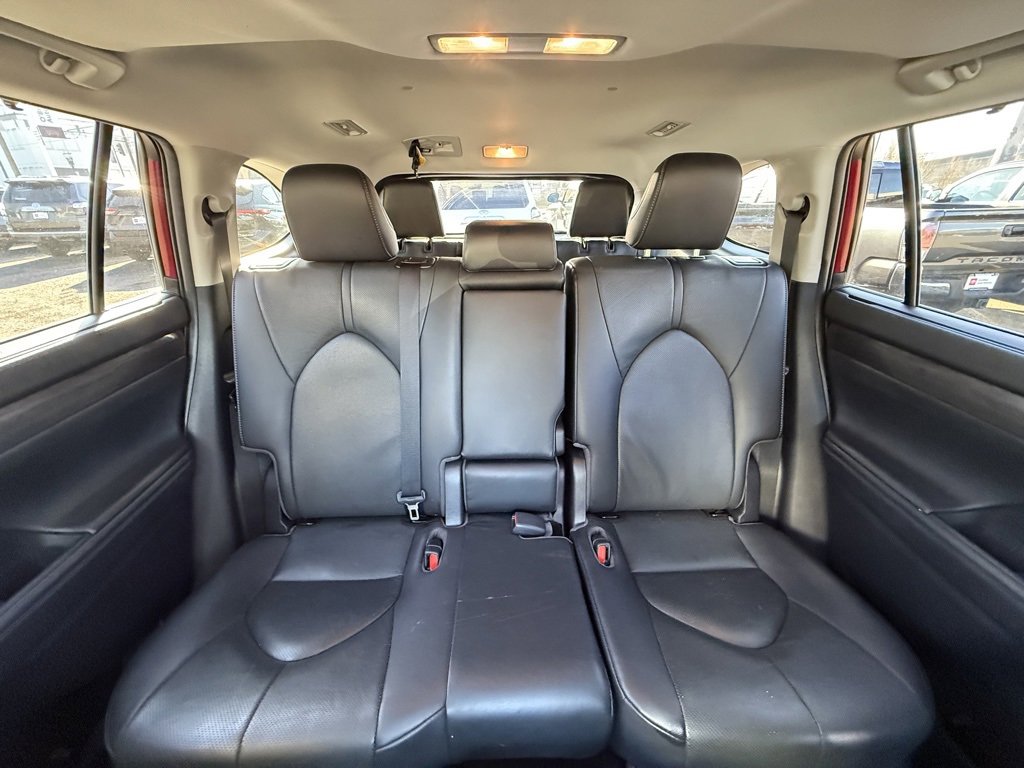 Used 2020 Toyota Highlander Limited image 19